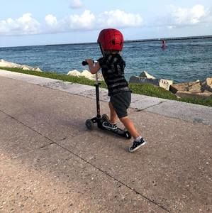 Meet your Posher, Mark